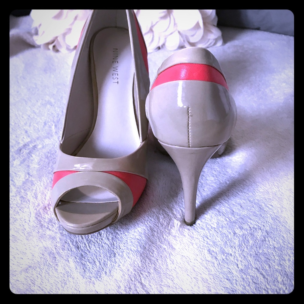 Sz 6 new, Nine West Nude and coral high heel
